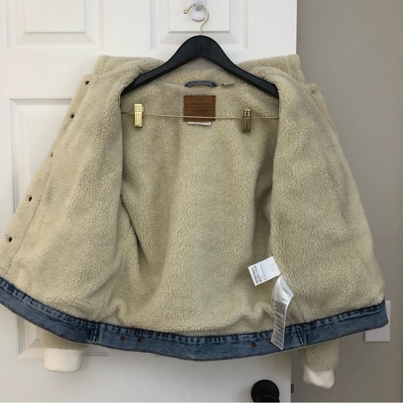 Levi's Premium Ex-Boyfriend Sherpa Hooded Trucker Jean Jacket Medium - Picture 10 of 16